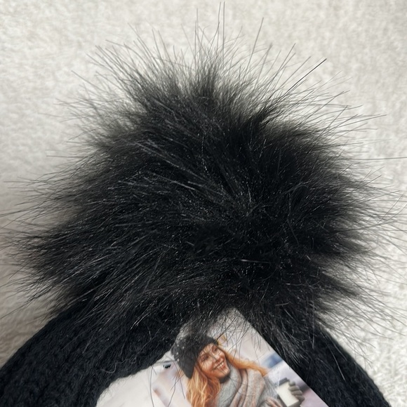 NWT TRU FIT - Heavy knit Pom hat, fleece lining, black , 'Pearl Design' one size - Picture 5 of 6